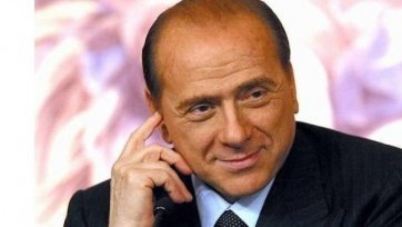 Сильвио Берлускони: «Аллегри и далее будет тренировать «Милан»