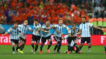 Ромеро выводит Аргентину в финал мирового первенства