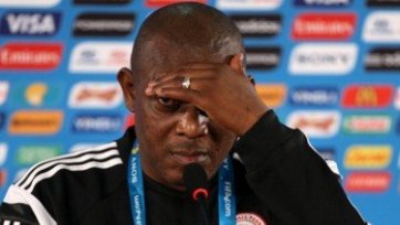 Сборная Нигерии осталась без главного тренера