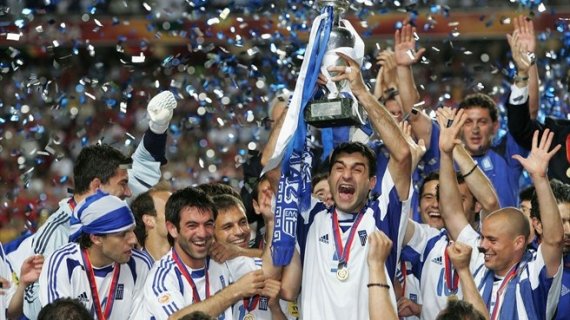Десять лет спустя. Как сборная Греции упала с олимпа на дно