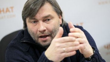 Сергей Овчинников выиграл ящик шампанского у Кристиана Пануччи
