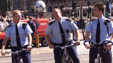 В Нидерландах бастуют полицейские, футбольные игры отложены