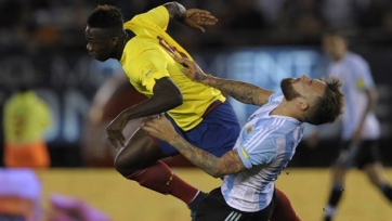 Аргентина проигрывает Эквадору и теряет Агуэро