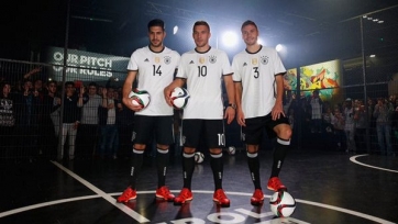 Сборная Германии презентовала форму, в которой сыграет на Чемпионате Европы 2016