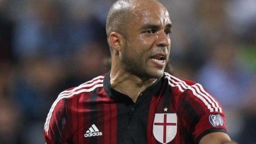 «Порту» претендует на бывшего защитника «Милана»