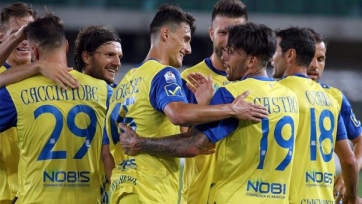«Интер» начал сезон с поражения от «Кьево», «Наполи» с трудом спас матч с «Пескарой»