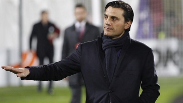 Официально: Винченцо Монтелла останется главным тренером «Милана»