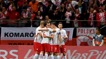Польша разгромила Казахстан, Черногория дожала Румынию, победа сборной Северной Ирландии