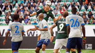«Вольфсбург» обыграл «Шальке», победа «Айнтрахта» и другие результаты матчей 1 тура Бундеслиги