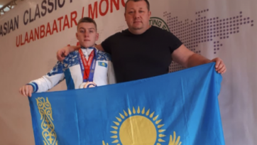 Представитель Казахстана выиграл чемпионат Азии по пауэрлифтингу