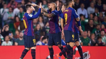 «Барселона» в гостях разгромила «Реал Бетис», Месси догнал Иньесту