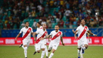 Перу обыграл Уругвай в четвертьфинале Кубка Америки. Промах Суареса стал роковым. Видео