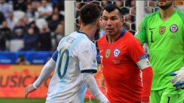 «Болонья» подпишет чилийца, из-за стычки с которым на Кубке Америки у Месси возникли серьезные неприятности