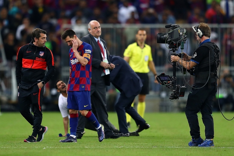 После матча «Барселона» - «Атлетико» по организации безопасности на Суперкубке Испании был нанесет сильный удар. Фото