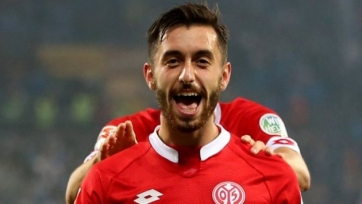 «Вольфсбург» избавился от хавбека сборной Турции