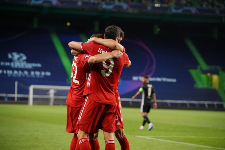 «Бавария» разгромила «Лион» в полуфинале Лиги чемпионов