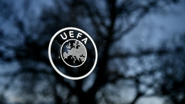 УЕФА аннулирует желтые карточки в еврокубках после 1/8 финала