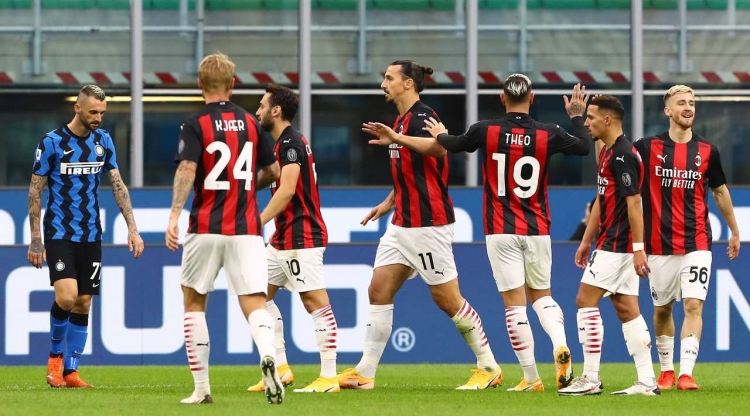 «Милан» благодаря дублю Ибрагимовича выиграл дерби у «Интера»