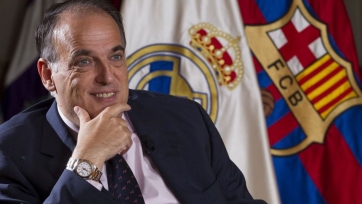 Президент Ла Лиги: «Барселона» уже превысила потолок зарплат»