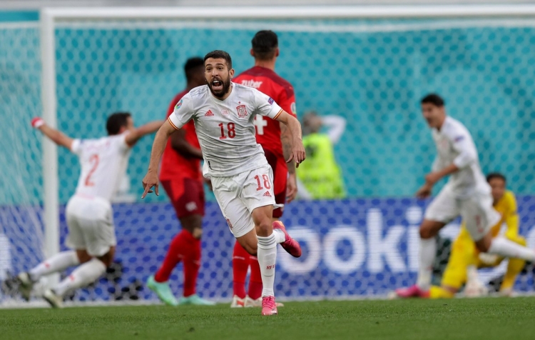 Швейцария – Испания – 1:1 (1:3 пен). Обзор матча и видео голов